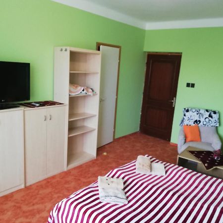 Grill Garten Vendeghaz Hotell Keszthely Eksteriør bilde