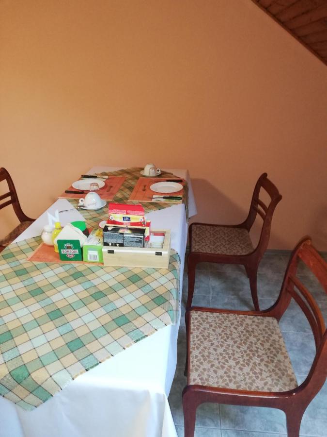 Grill Garten Vendeghaz Hotell Keszthely Eksteriør bilde
